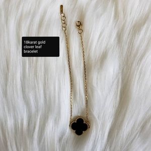 18karat gold clover leaf bracelet